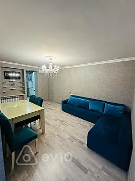 Kirayə verilir 2 otaqlı köhnə tikili 75 m² — Bakı, Nizami 2 otaq 75.00 m²