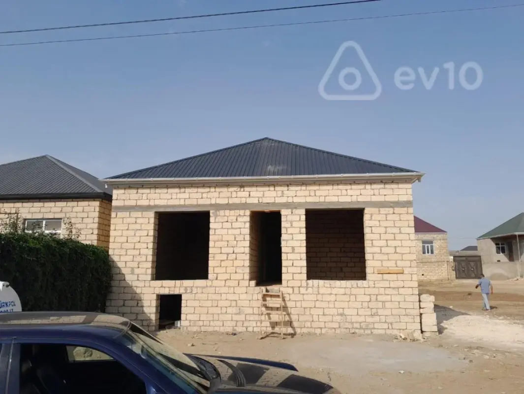 Satılır 4 otaqlı həyət evi 120 m²