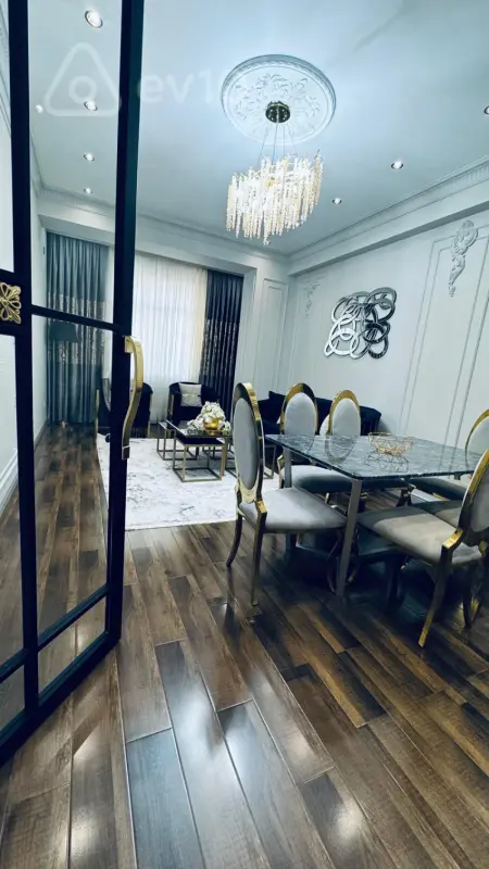 Kirayə verilir 2 otaqlı yeni tikili 70 m²