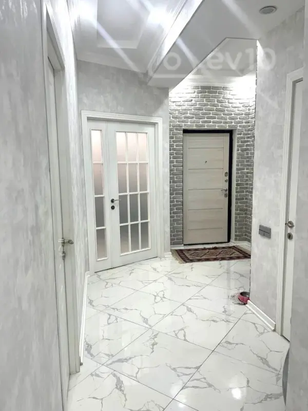 Satılır 3 otaqlı yeni tikili 83 m²