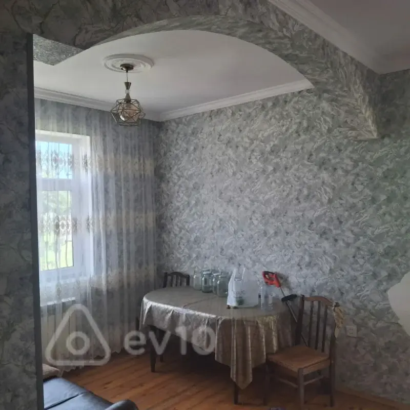 Kirayə verilir 2 otaqlı həyət evi 80 m²