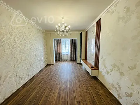 Satılır 3 otaqlı köhnə tikili 85 m² — Bakı, Binəqədi 3 otaq 85.00 m²