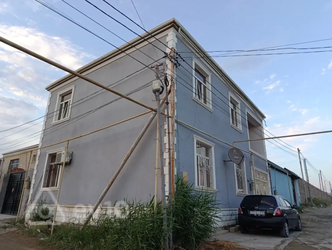 Satılır 4 otaqlı həyət evi 160 m²