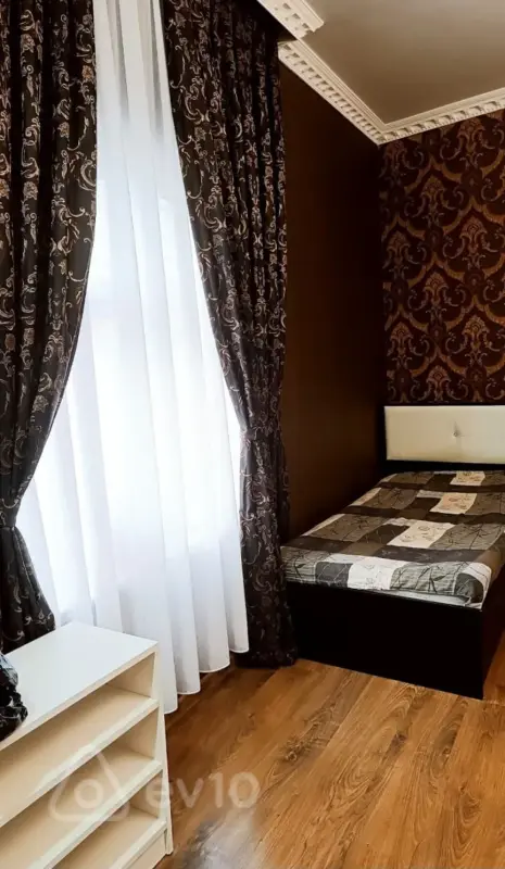 Kirayə verilir 1 otaqlı köhnə tikili 30 m²