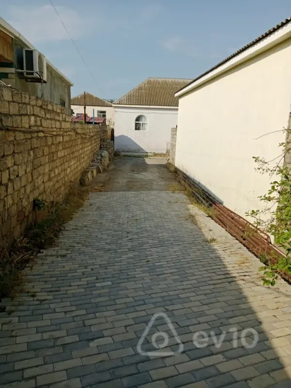 Satılır 4 otaqlı həyət evi 120 m²