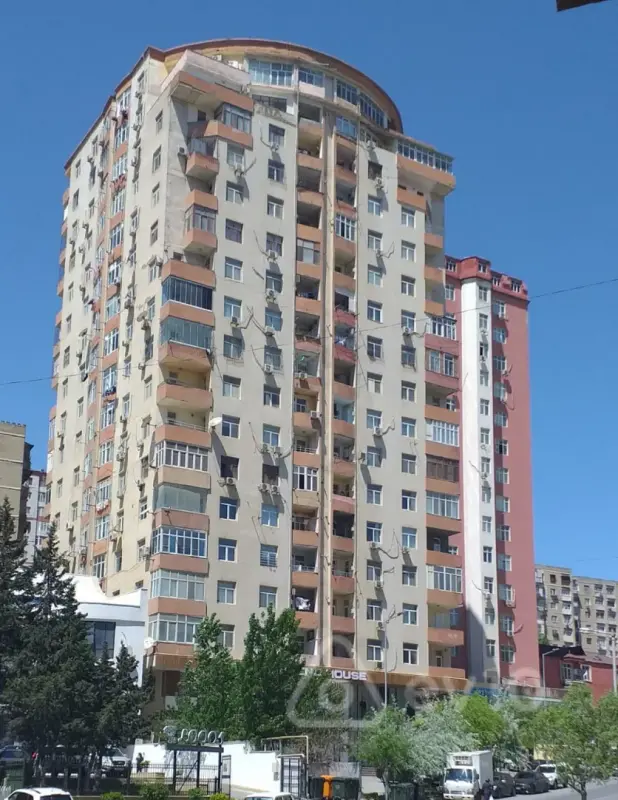 Satılır 3 otaqlı yeni tikili 156 m²