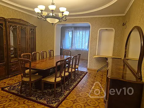 Kirayə verilir 3 otaqlı köhnə tikili 90 m² — Bakı, Nərimanov 3 otaq 90.00 m²