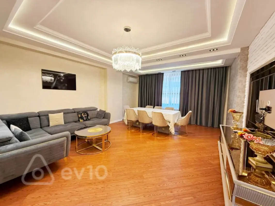 Kirayə verilir 3 otaqlı yeni tikili 125 m²