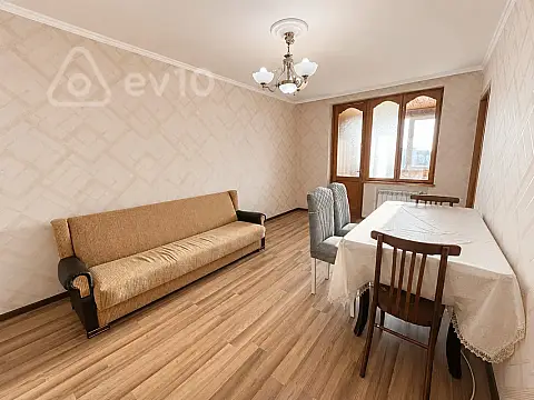 Kirayə verilir 2 otaqlı köhnə tikili 50 m² — Bakı, Nizami 2 otaq 50.00 m²
