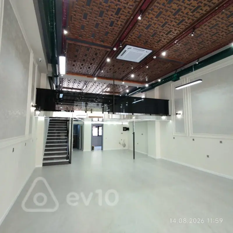 Kirayə verilir mənzil 185 m²