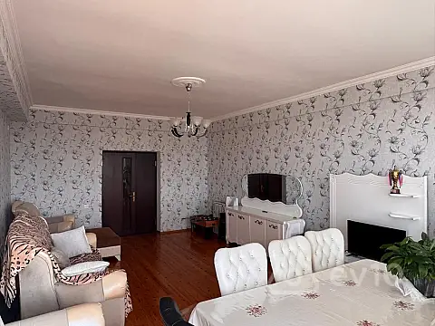 Kirayə verilir 3 otaqlı yeni tikili 130 m² — Bakı, Nizami 3 otaq 130.00 m²