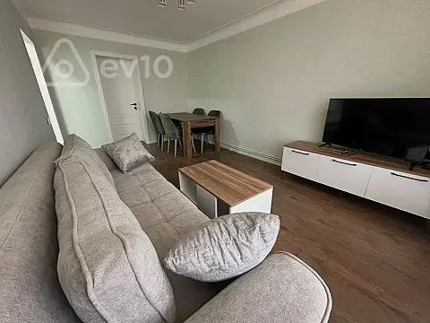 Kirayə verilir 2 otaqlı köhnə tikili 55 m² — Bakı, Nizami 2 otaq 55.00 m²