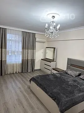 Kirayə verilir 3 otaqlı köhnə tikili 70 m² — Bakı, Nizami 3 otaq 70.00 m²
