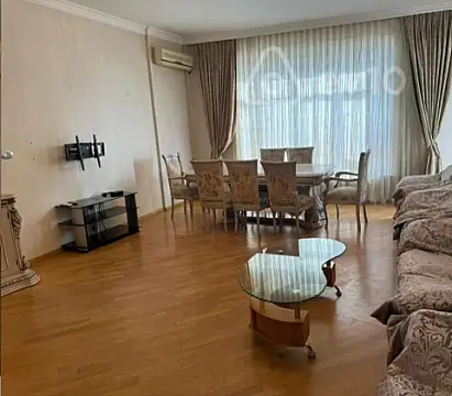 Kirayə verilir 3 otaqlı yeni tikili 130 m² — Bakı, Yasamal 3 otaq 130.00 m²