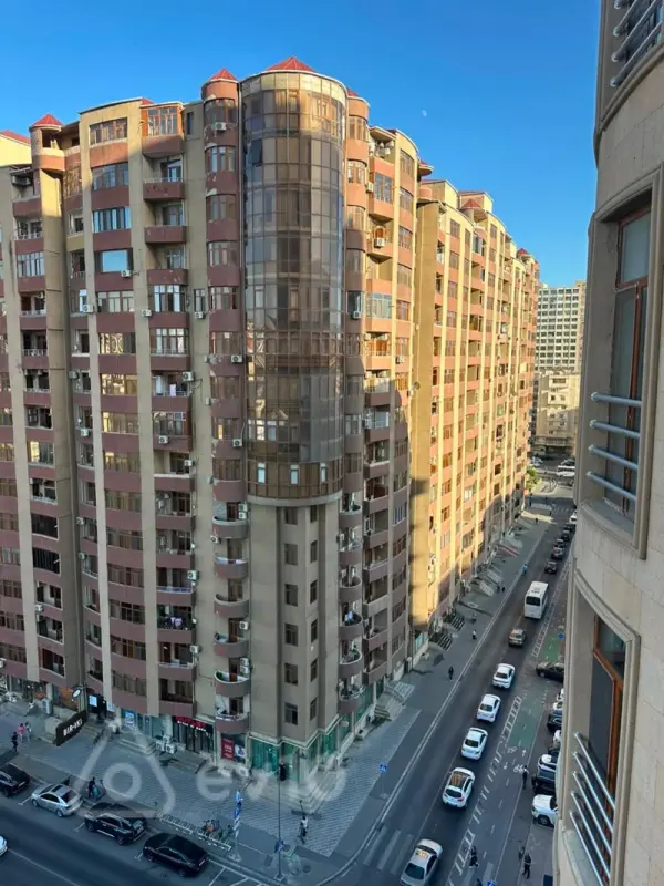 Kirayə verilir 3 otaqlı yeni tikili 105 m²