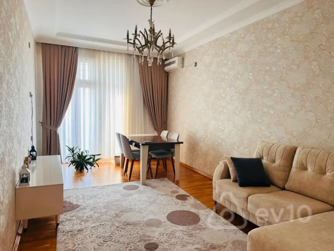 Kirayə verilir 2 otaqlı yeni tikili 85 m²