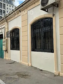Kirayə verilir 2 otaqlı köhnə tikili 40 m² — Bakı, Səbail 2 otaq 40.00 m²