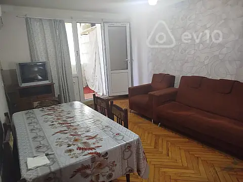 Kirayə verilir 3 otaqlı köhnə tikili 70 m² — Bakı, Nərimanov 3 otaq 70.00 m²