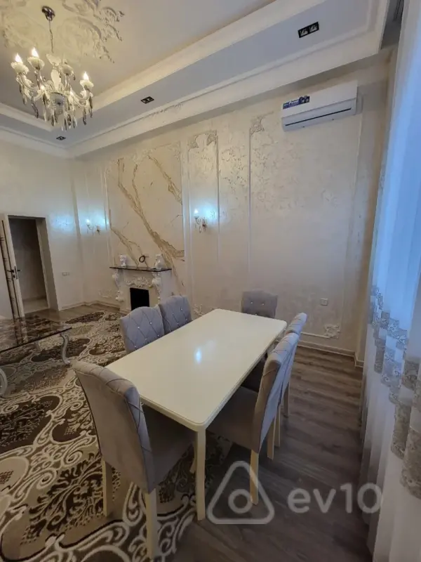 Kirayə verilir 2 otaqlı yeni tikili 70 m²