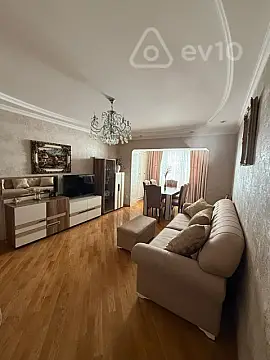 Kirayə verilir 3 otaqlı köhnə tikili 80 m² — Bakı, Nəsimi 3 otaq 80.00 m²