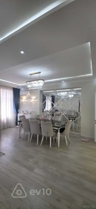 Kirayə verilir 4 otaqlı yeni tikili 155 m²
