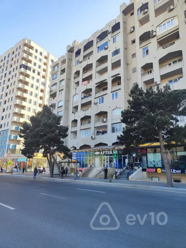 Satılır 3 otaqlı köhnə tikili 85 m²