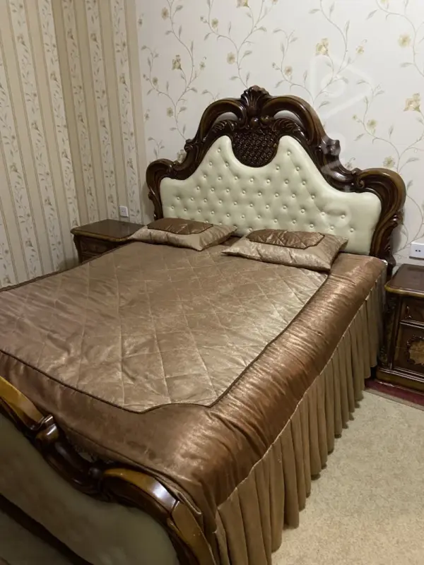 Kirayə verilir 3 otaqlı köhnə tikili 80 m²