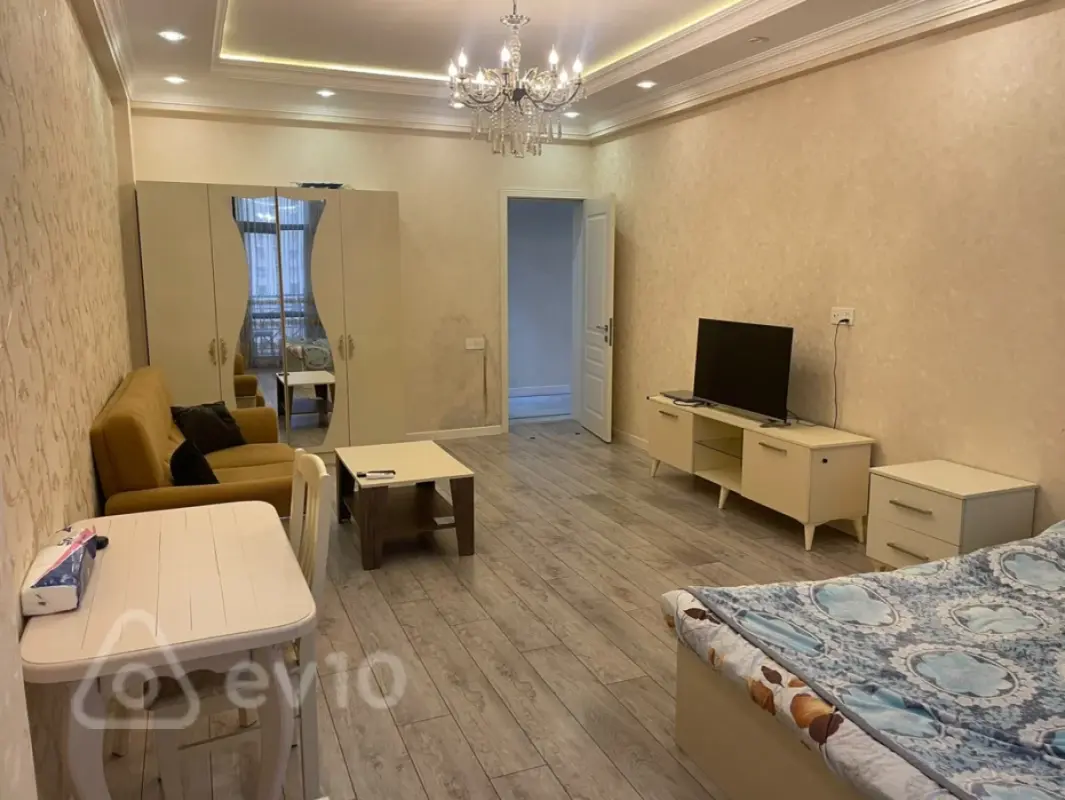 Kirayə verilir 3 otaqlı yeni tikili 100 m²