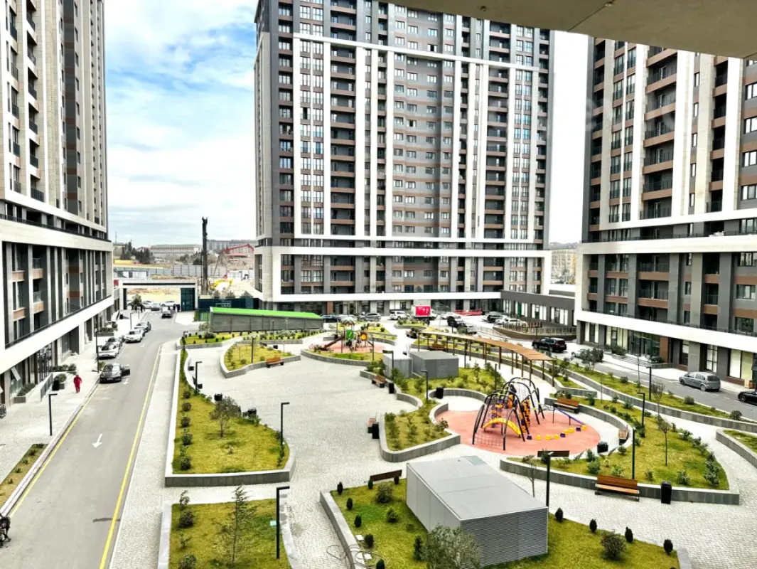 Satılır 3 otaqlı yeni tikili 170 m²