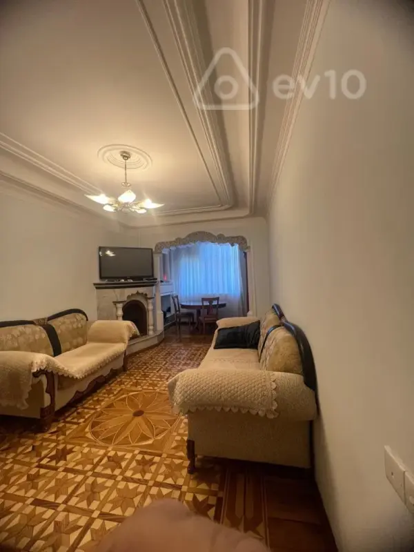 Satılır 3 otaqlı köhnə tikili 80 m²