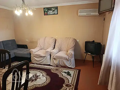 Kirayə verilir 2 otaqlı həyət evi 65 m² — Bakı, Nizami 2 otaq 65.00 m²
