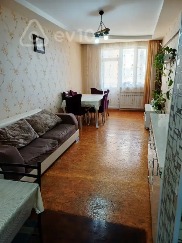 Satılır 3 otaqlı yeni tikili 73 m²