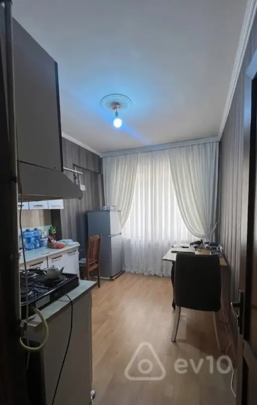 Satılır 1 otaqlı yeni tikili 38 m²