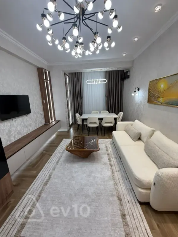 Kirayə verilir 2 otaqlı yeni tikili 70 m²