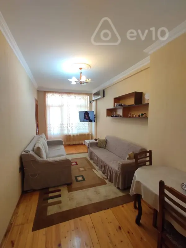 Kirayə verilir 2 otaqlı yeni tikili 72 m²
