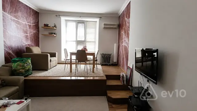 Kirayə verilir 2 otaqlı köhnə tikili 55 m² — Bakı, Səbail 2 otaq 55.00 m²