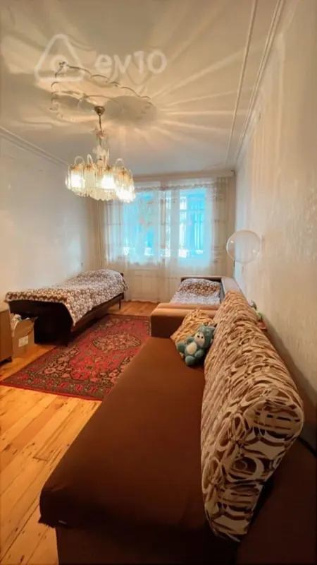 Kirayə verilir 3 otaqlı köhnə tikili 95 m²