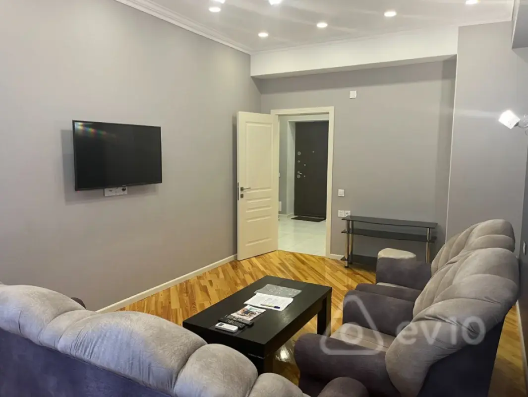 Kirayə verilir 2 otaqlı yeni tikili 82 m²