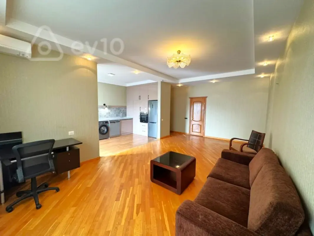 Kirayə verilir 2 otaqlı yeni tikili 90 m²