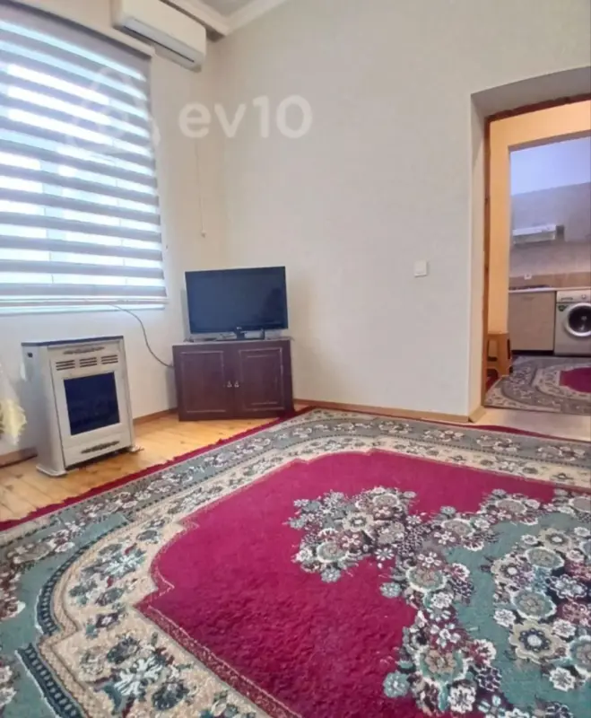 Kirayə verilir 2 otaqlı həyət evi 55 m²