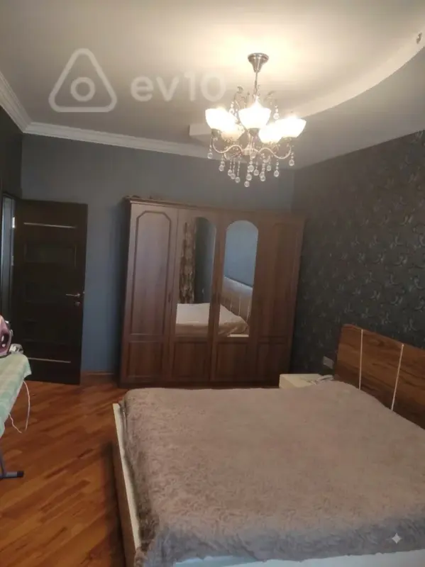 Kirayə verilir 3 otaqlı köhnə tikili 75 m²
