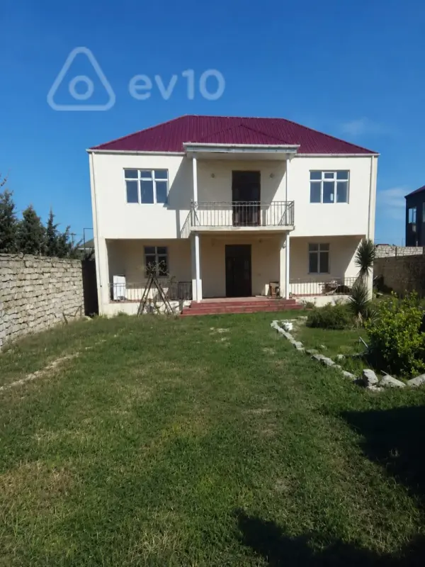 Satılır 6 otaqlı həyət evi 210 m²