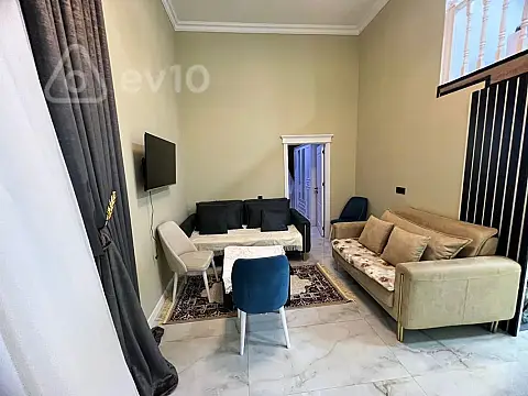 Kirayə verilir 3 otaqlı köhnə tikili 70 m² — Bakı, Səbail 3 otaq 70.00 m²