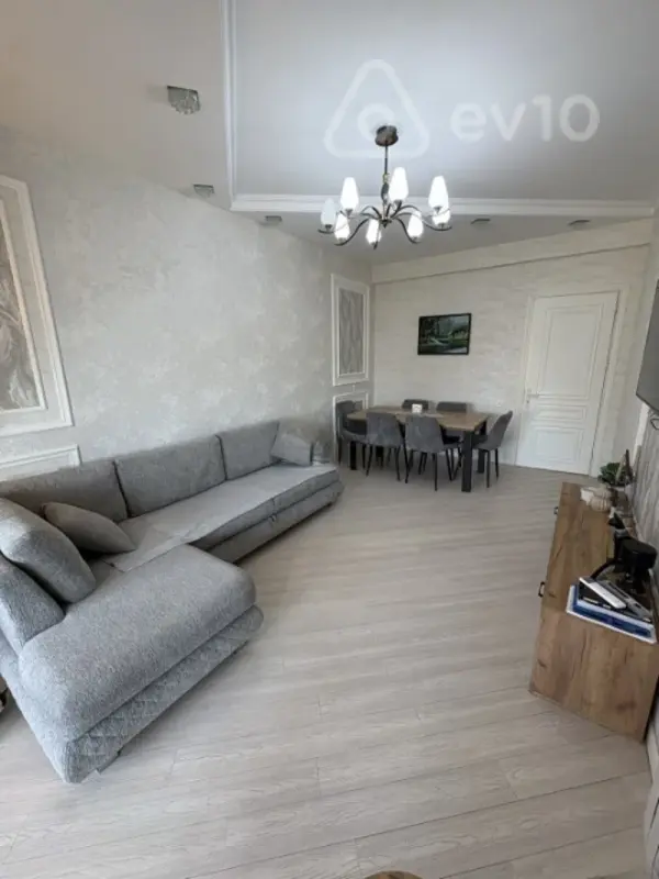 Satılır 3 otaqlı yeni tikili 93 m²