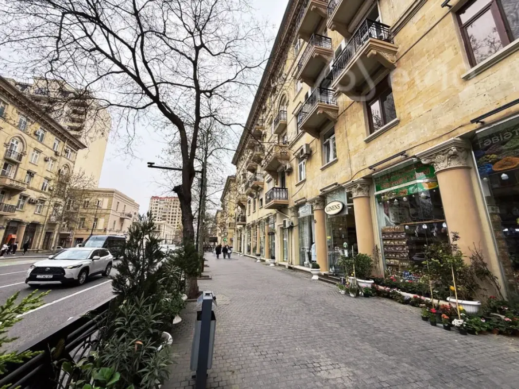 Kirayə verilir 1 otaqlı köhnə tikili 20 m²