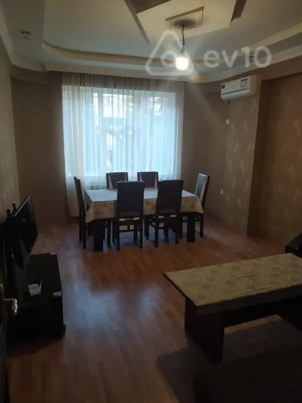 Kirayə verilir 2 otaqlı yeni tikili 60 m²
