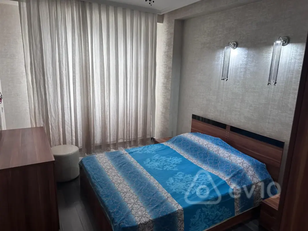 Kirayə verilir 3 otaqlı yeni tikili 70 m²