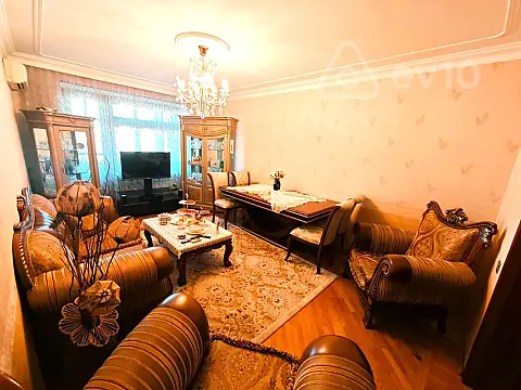 Satılır 3 otaqlı köhnə tikili 80 m² — Bakı, Nizami 3 otaq 80.00 m²