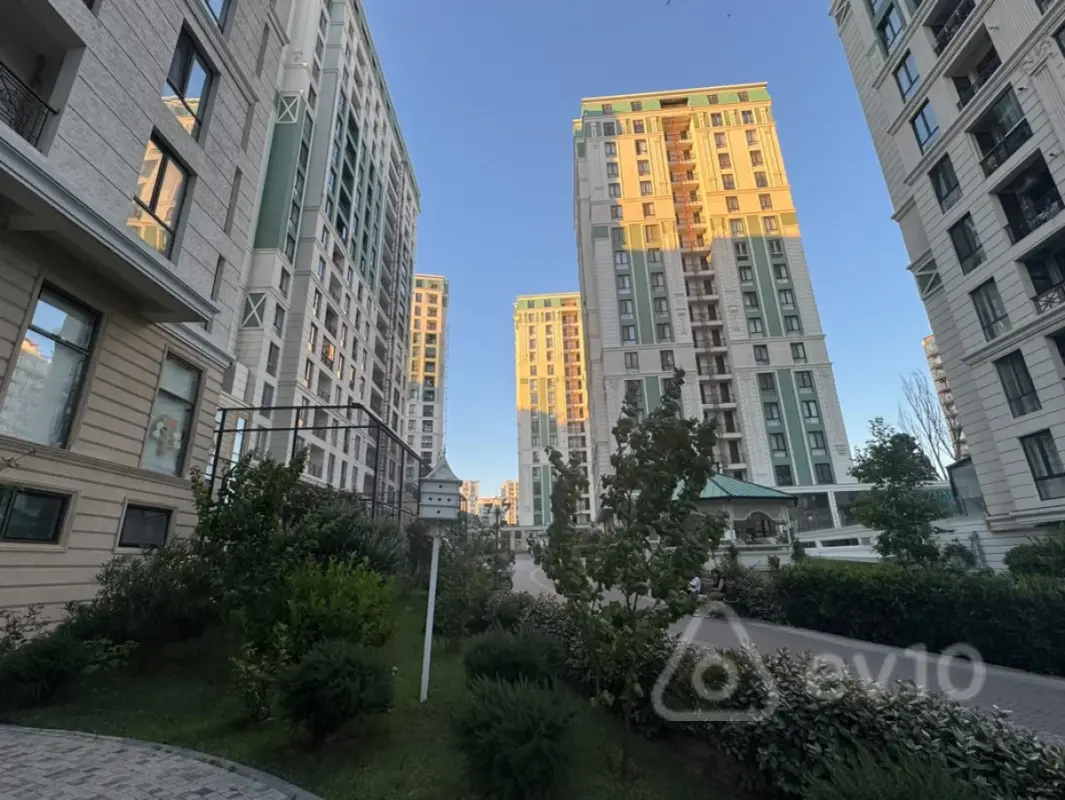 Satılır 3 otaqlı yeni tikili 120 m²