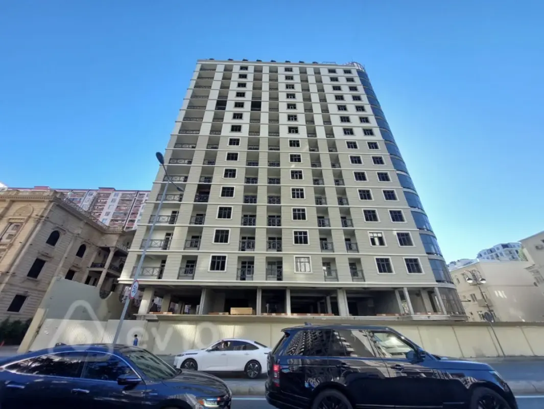 Satılır 3 otaqlı yeni tikili 60 m²
